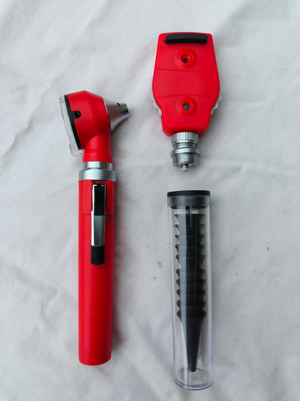 Diagnostic set – Otoscope + Ophthalmoscope red