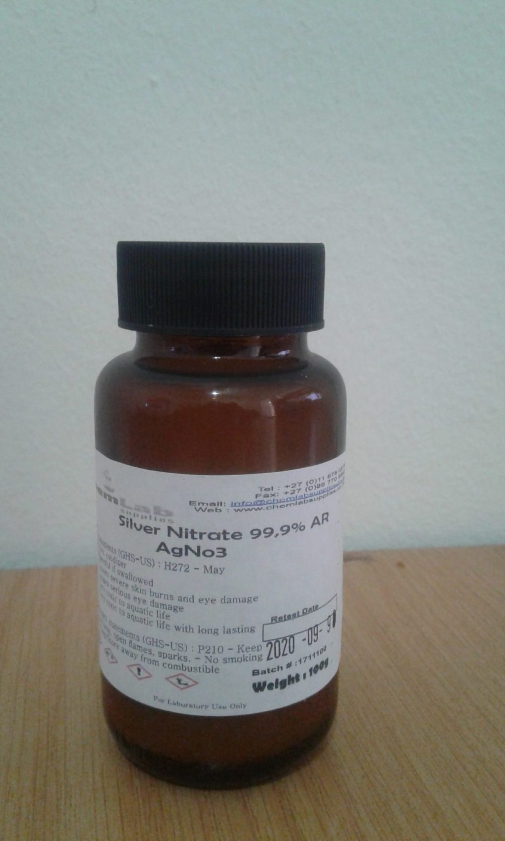 Silver Nitrate 99,9% AR*